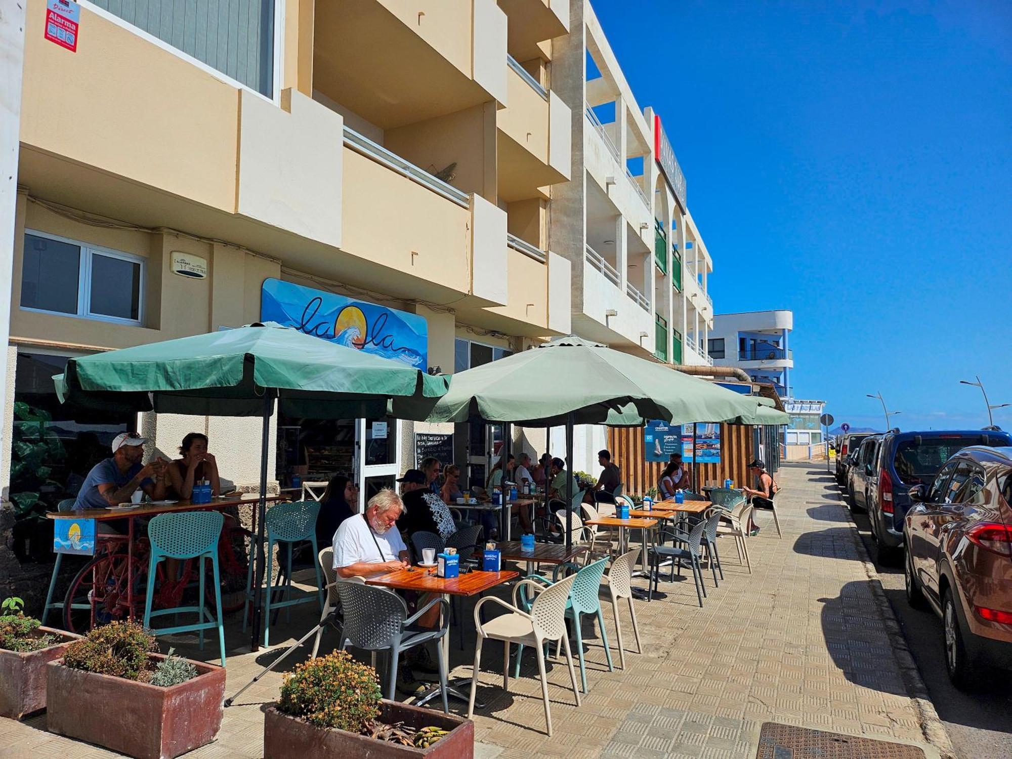 Corralejo Coliving By Amazzzing Travel Hostel Exterior foto